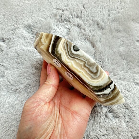 New Beautiful Small Zebra Onyx Leaf Bowl/Dish - Picture 4 of 5